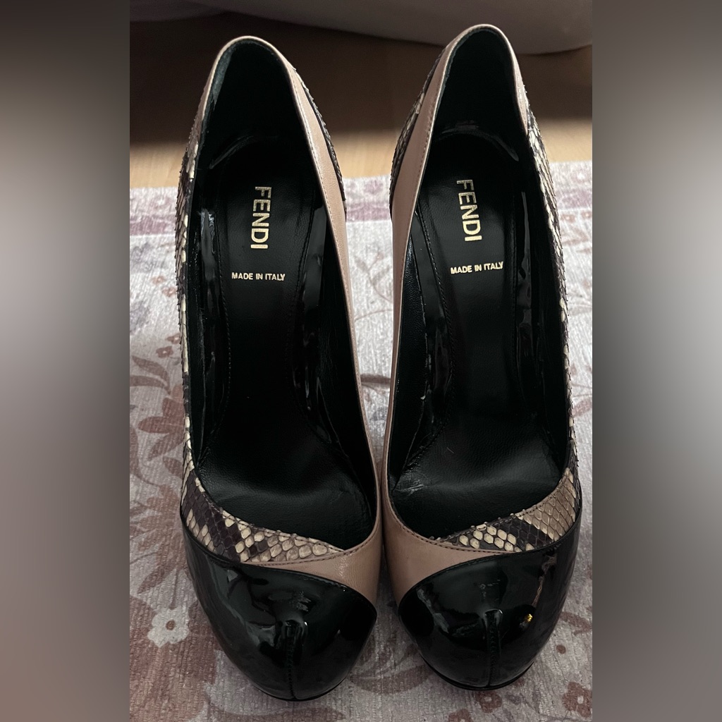 Fendi Black Patent & Beige Snakeskin Pointed Toe Pumps